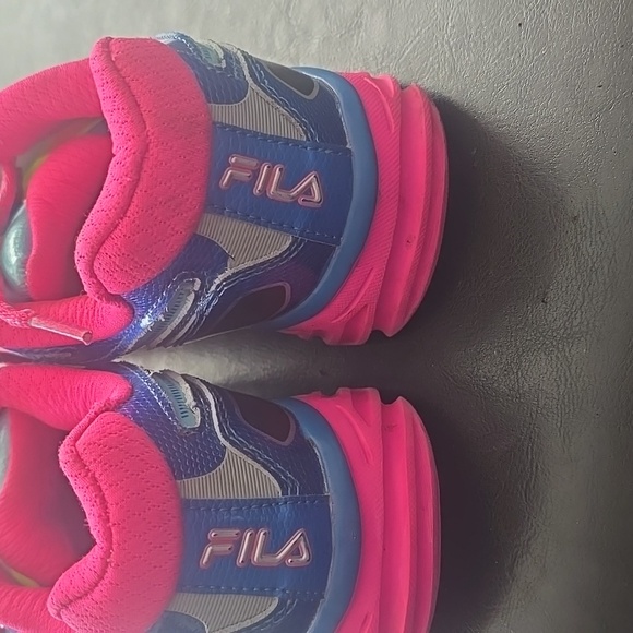 bright colored filament sneakers - Picture 3 of 6